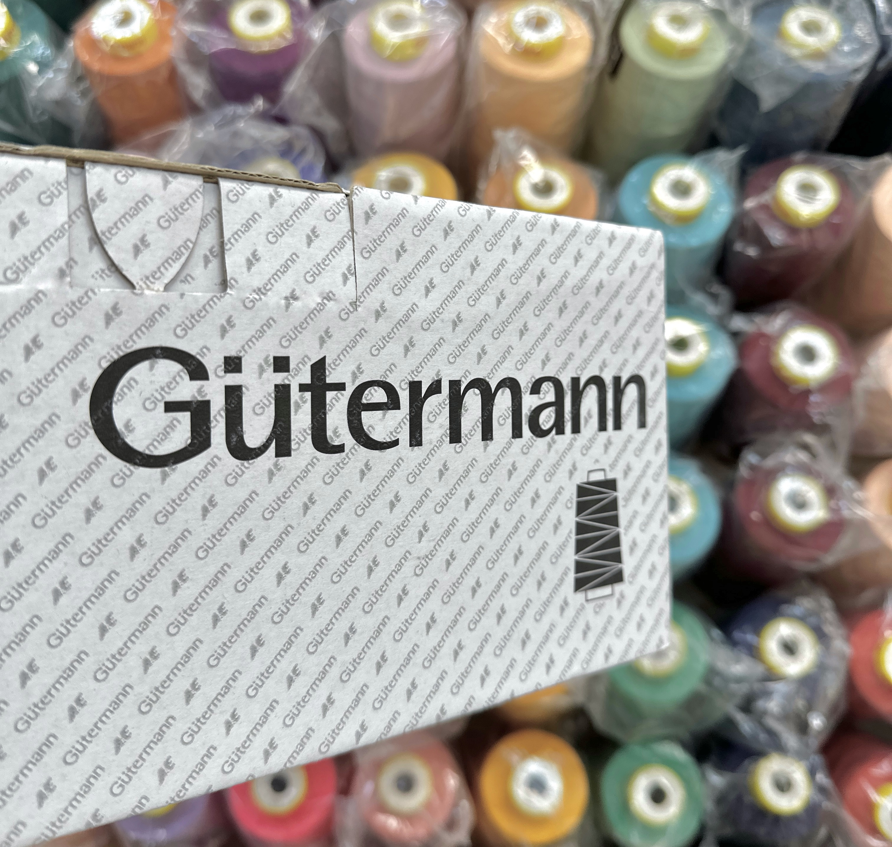 замена молнии пуговицы фурнитуры люверсов