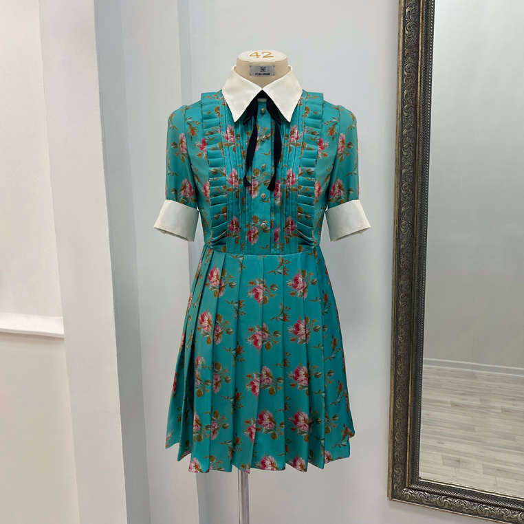 Платья и сарафаны